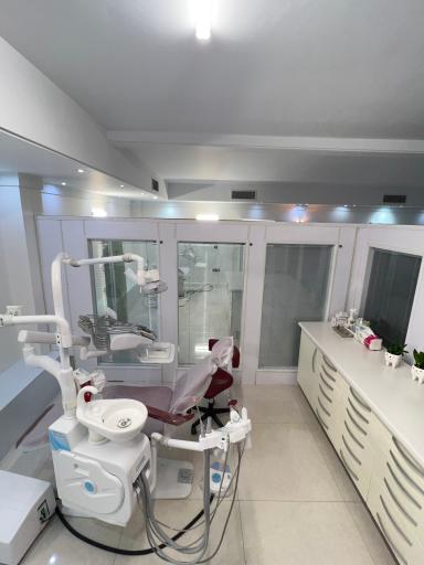 دندانپزشکی دکتر مظفری