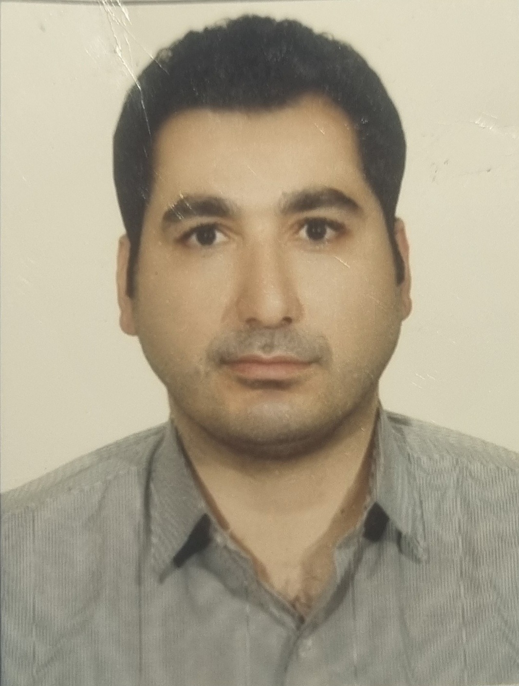 دکتر حجت خسروی پزشک داخلی و کودکان