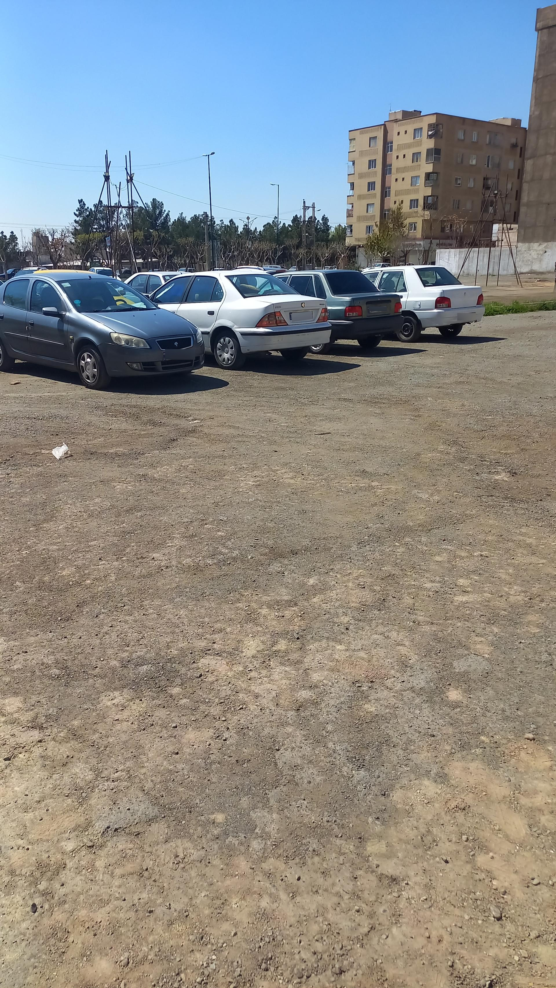 پارکینگ مرکزی شهر ری
