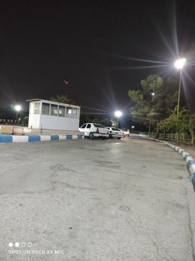 فروشگاه زنجیره ای رفاه میدان لاله