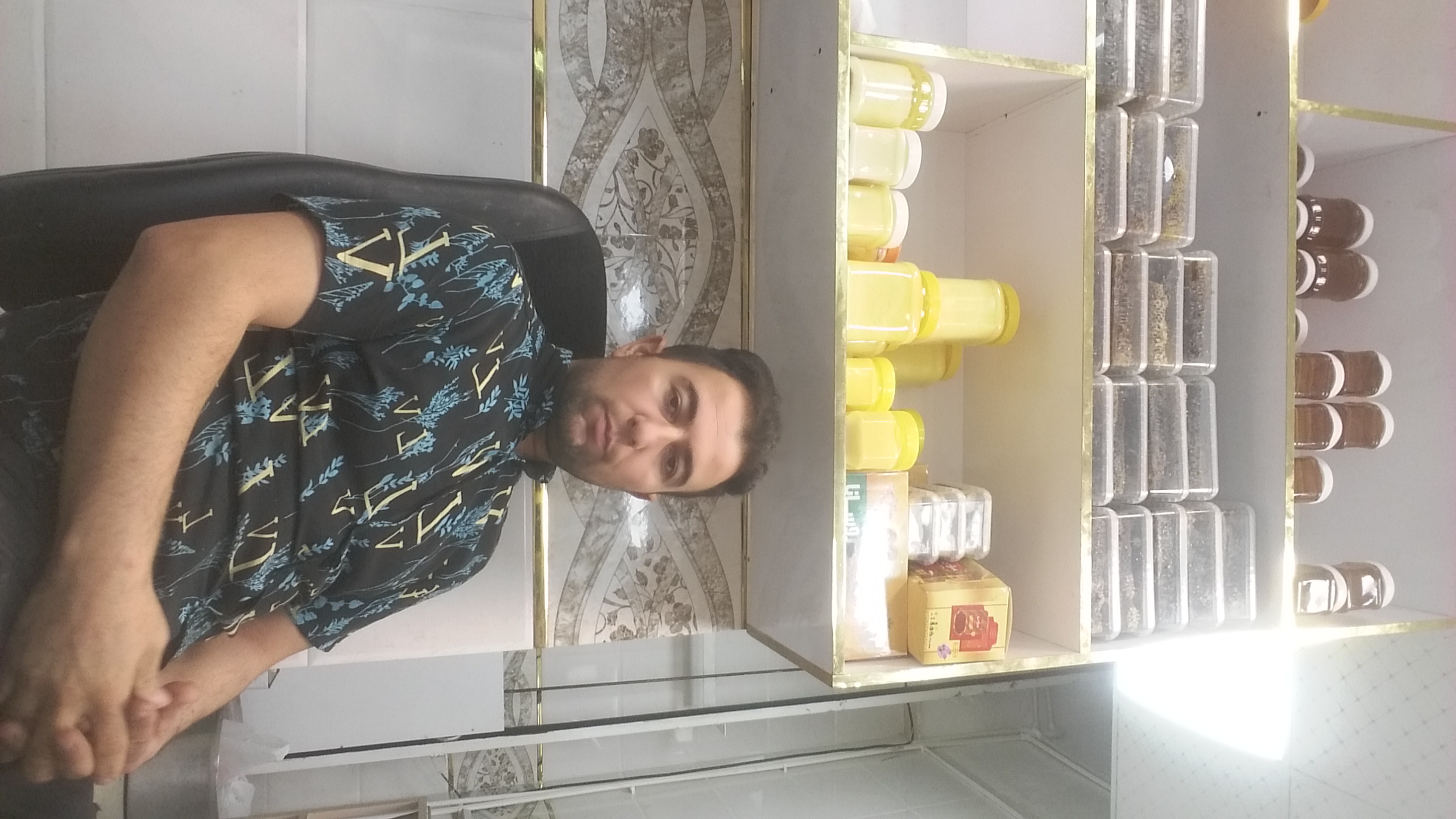 لبنیات محلی تک