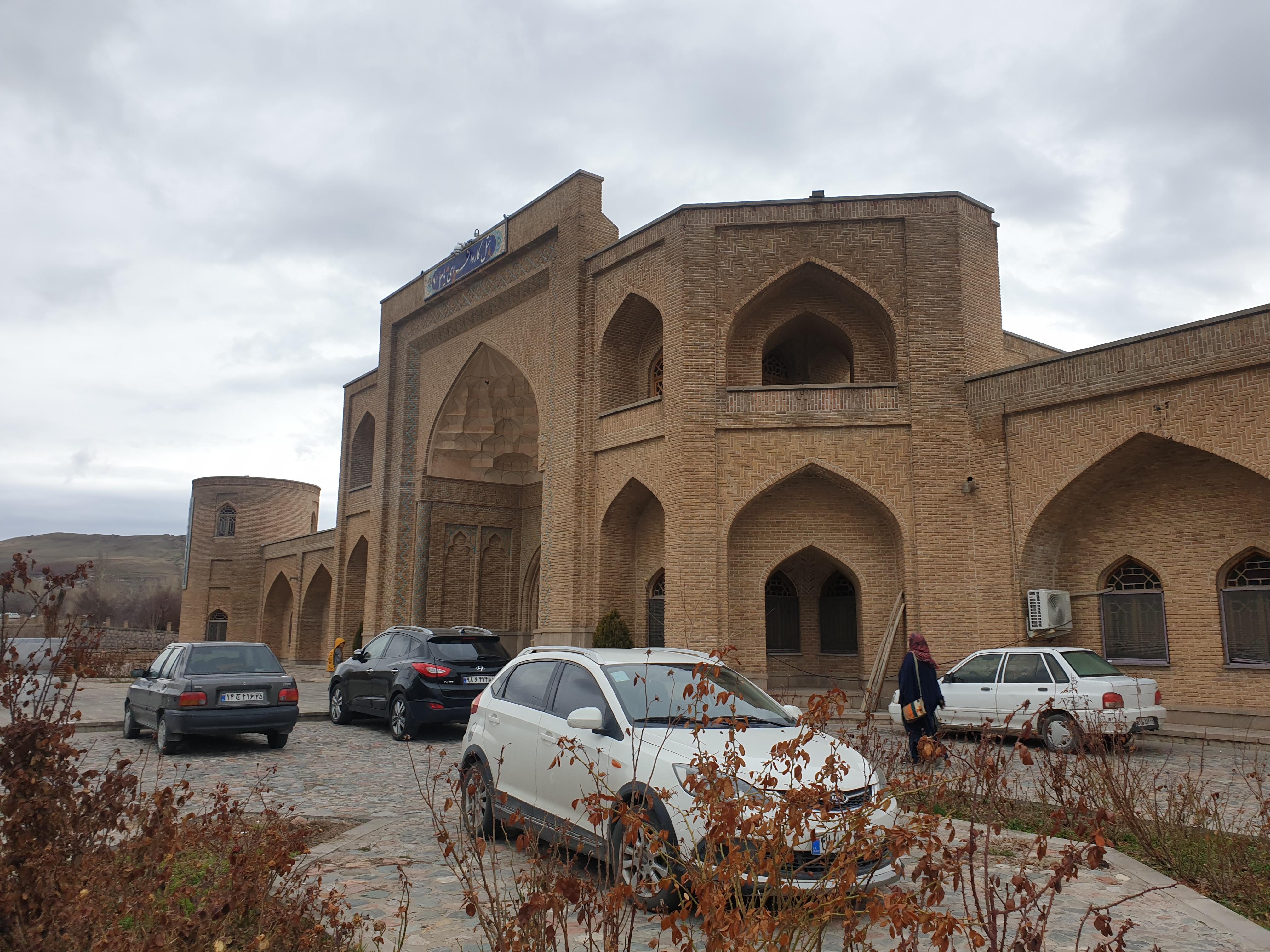 هتل کاروانسرای یام مرند