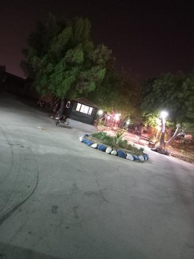 رستوران زرون
