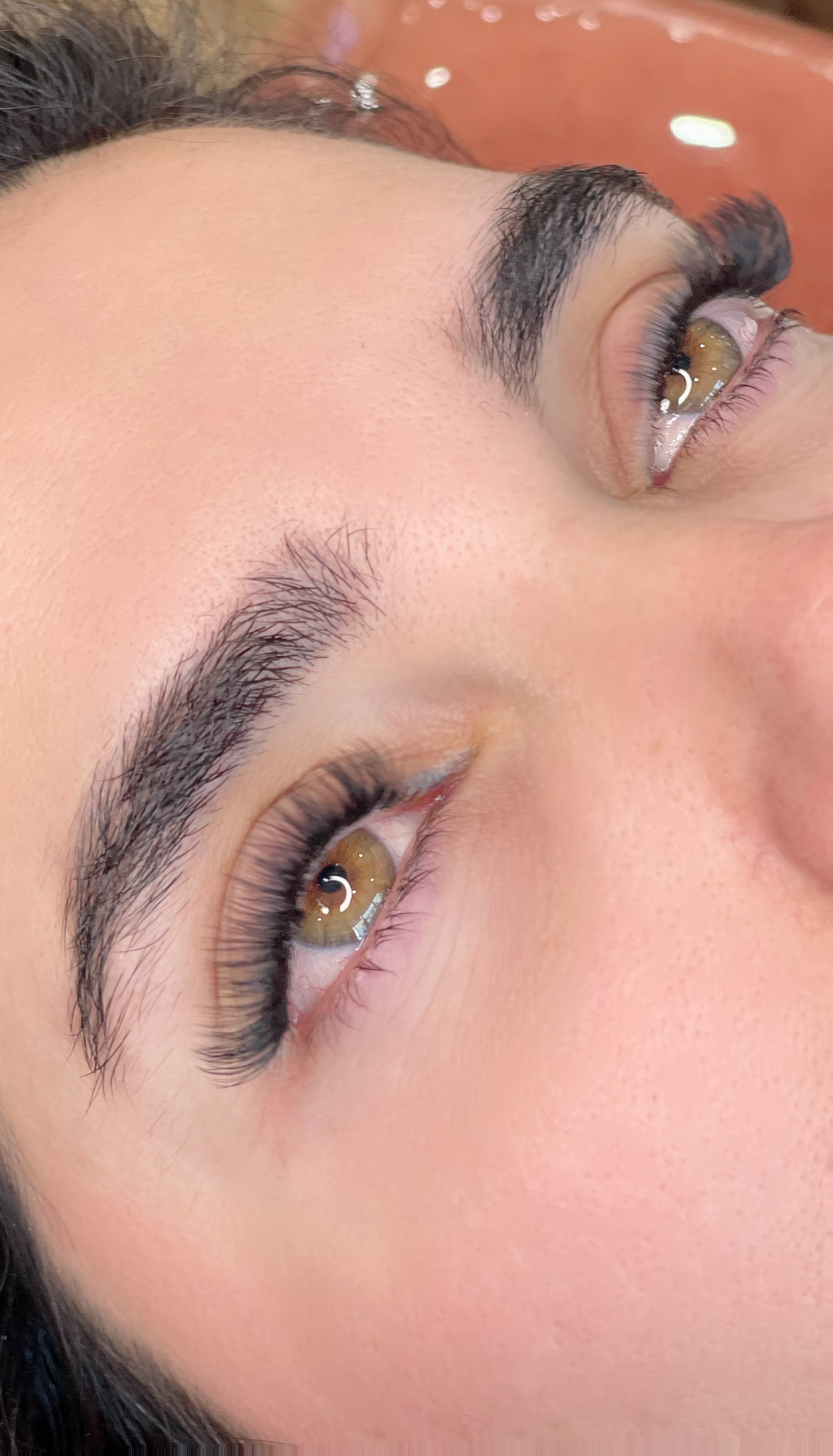 خدمات اکستنشن مژه و لیفت ابرو و مژه