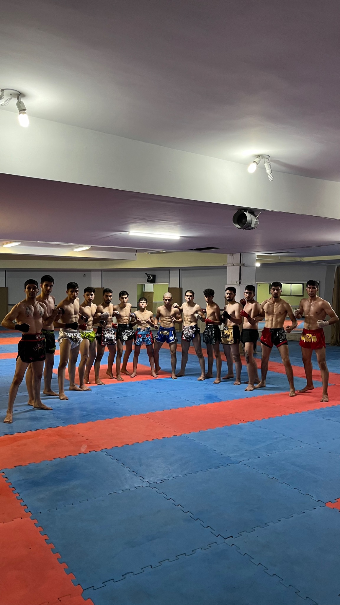 کیک بوکسینگ اصفهان(شاه نظری)