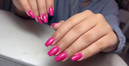 انجام کلیه خدمات ناخن و پدیکور یاسمن