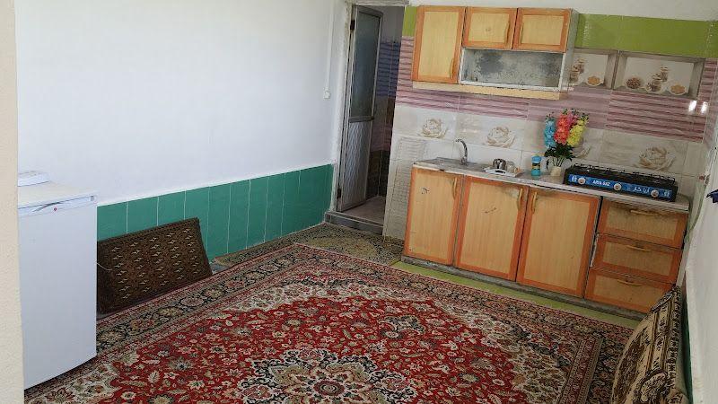 سوئیتSuit mosafer daneshjo