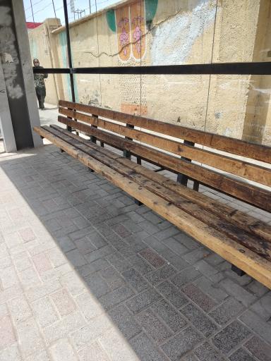 ایستگاه اتوبوس قائم 10