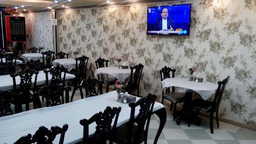 رستوران قصر طلایی