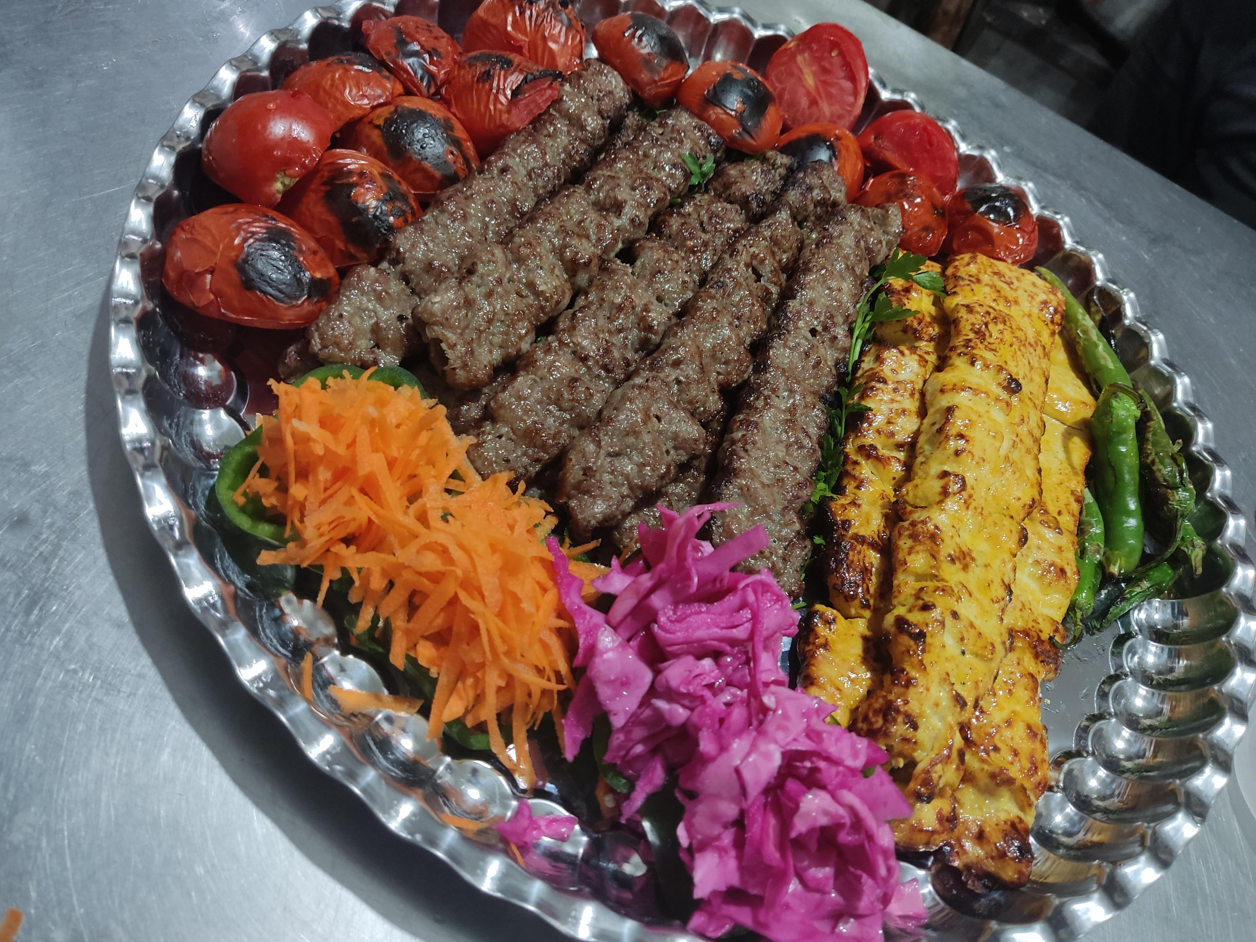 رستوران زیتون