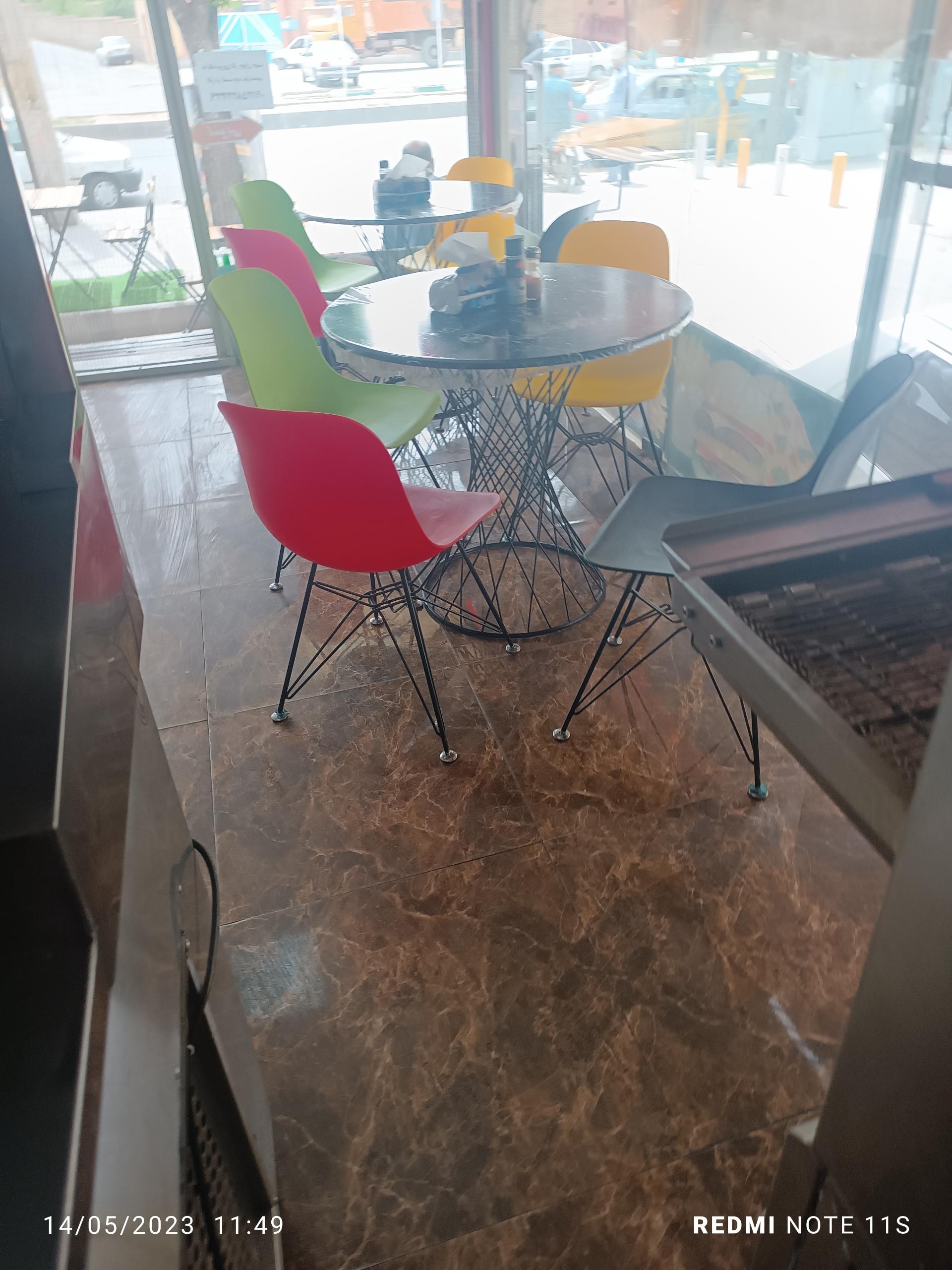فست فود آیدا