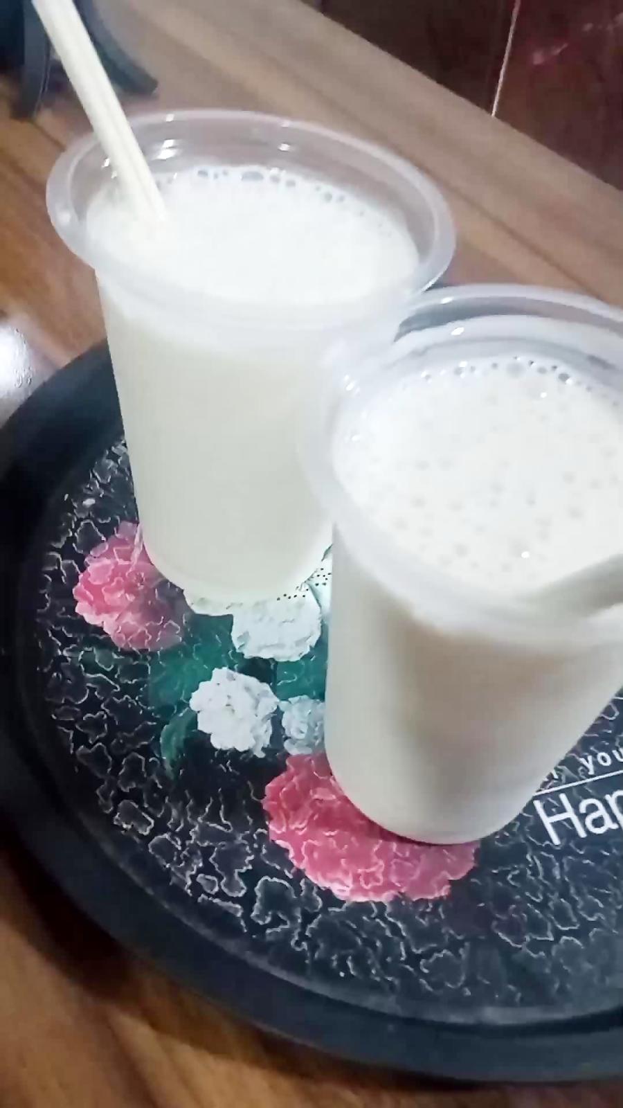 ابمیوه بستنی داریوش     درجه یک 