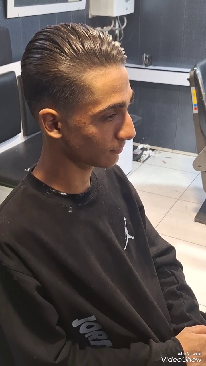 ارایشگر مردانه مسعود حسینی