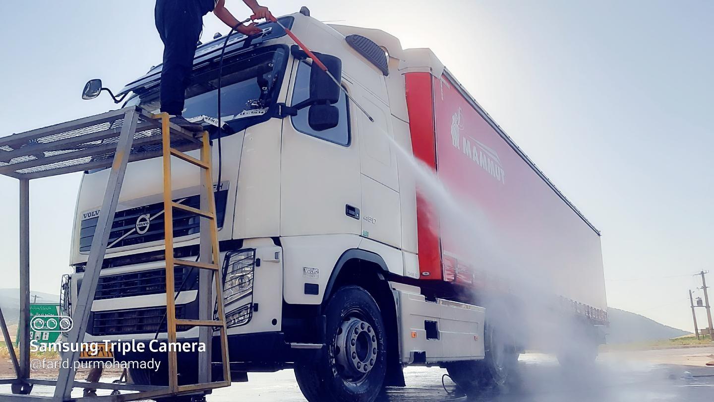 کارواش ولوو(با آب گرم)