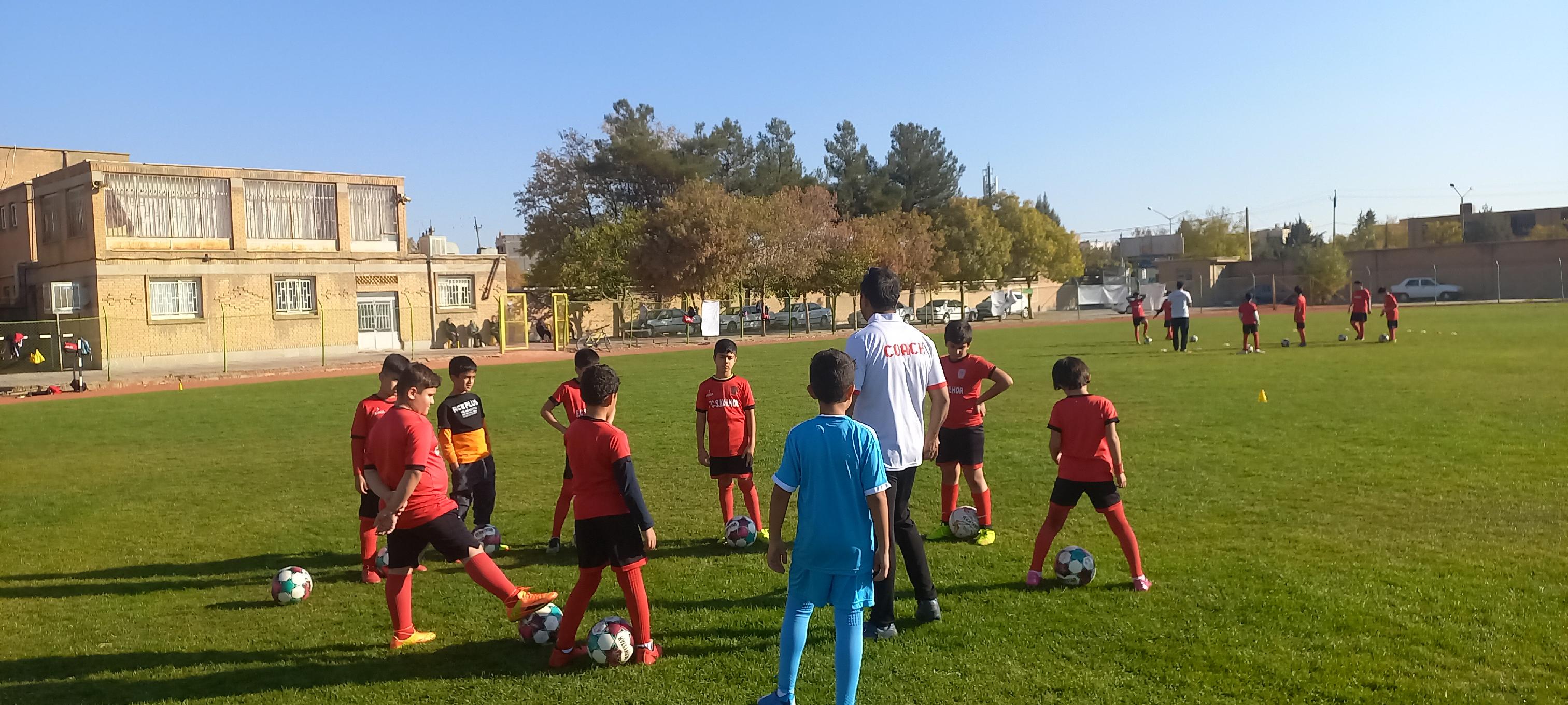 باشگاه ستارگان کلهر