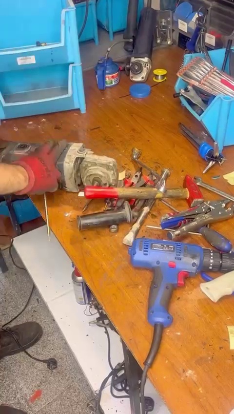 ابزار یراق بهروز