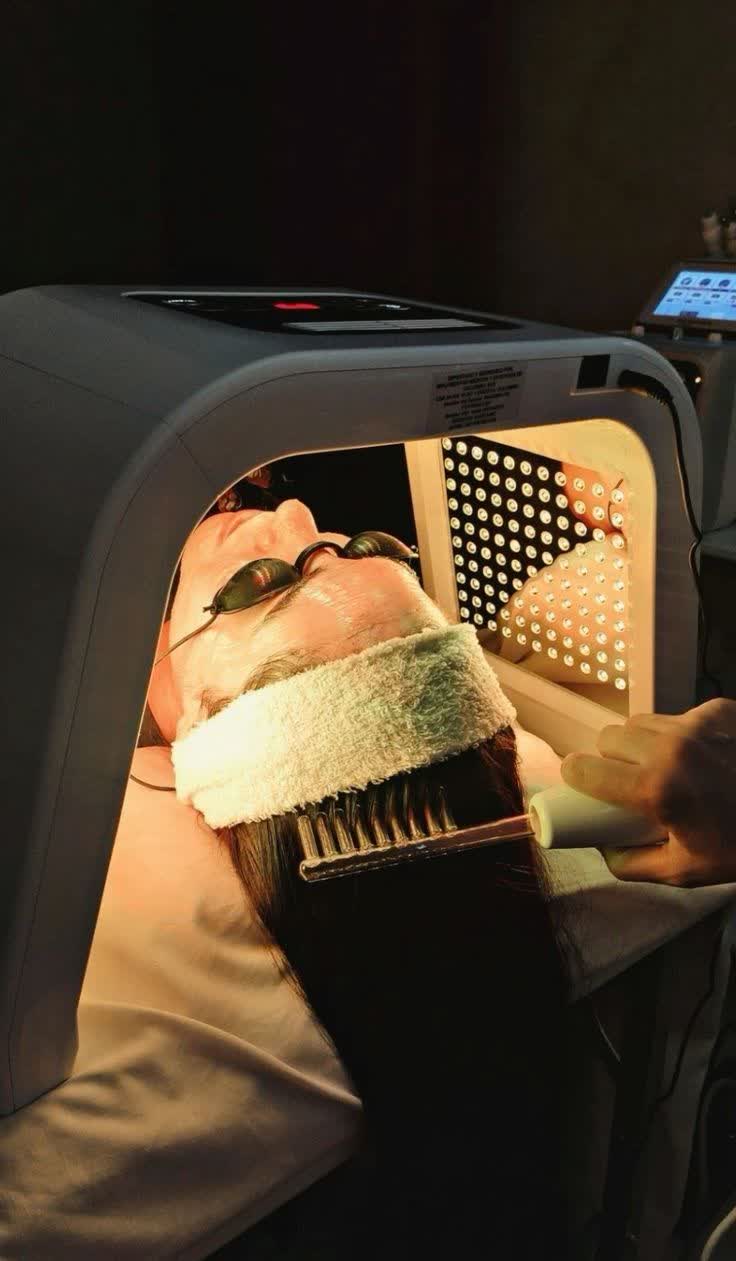 کیلینیک زیبایی مه نگار