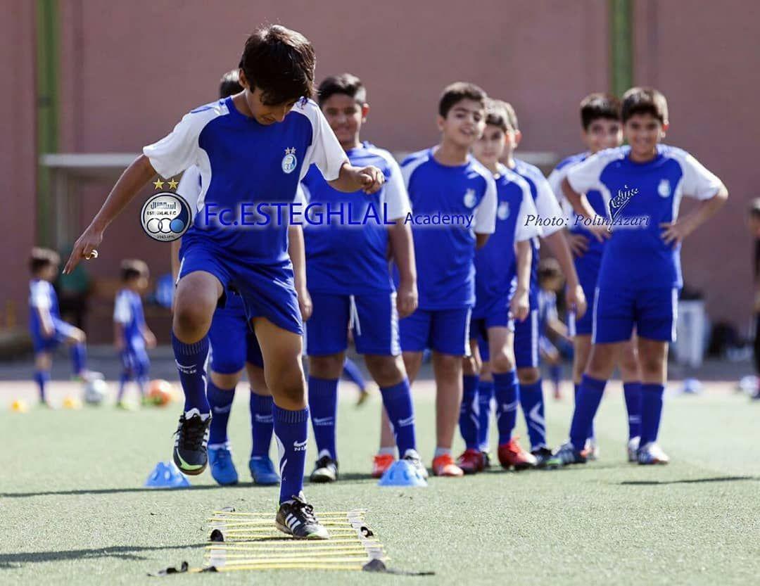 باشگاه فوتبال آبی پوشان