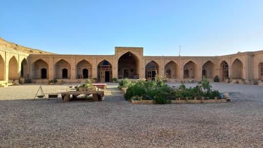 کاروانسرای ایزدخواست