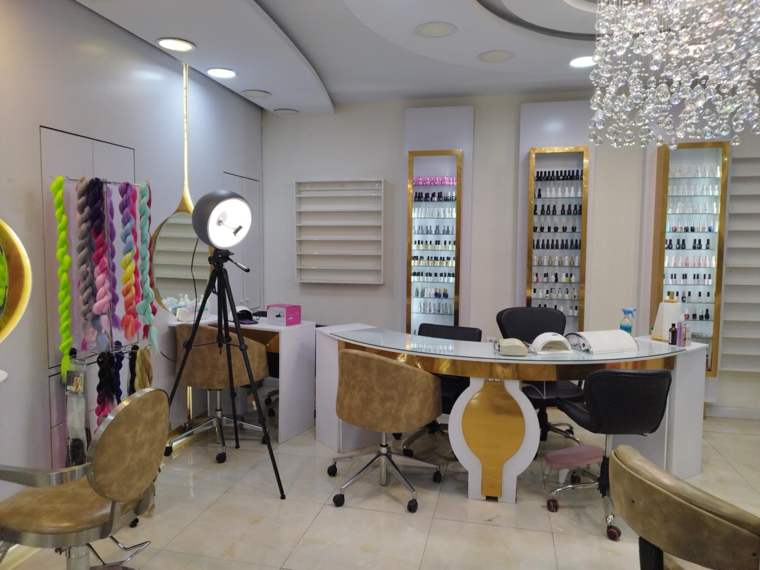 سالن زیبایی مستانه احمدی