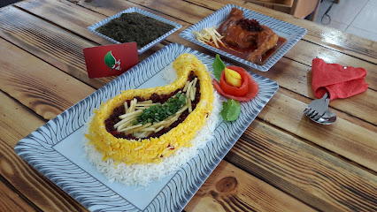 رستوران و بیرون بر ریحون (خلیلی) کافه بیلیارد