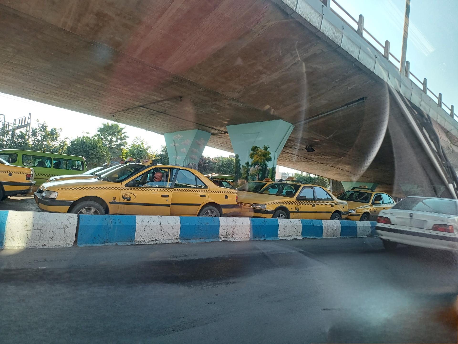 ایستگاه تاکسی