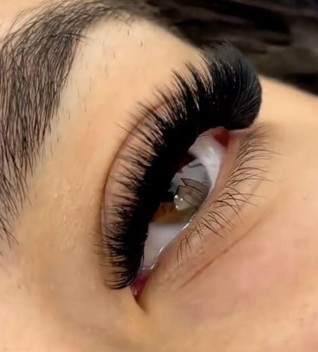 اکستنشن تخصصی مژه فرزانه