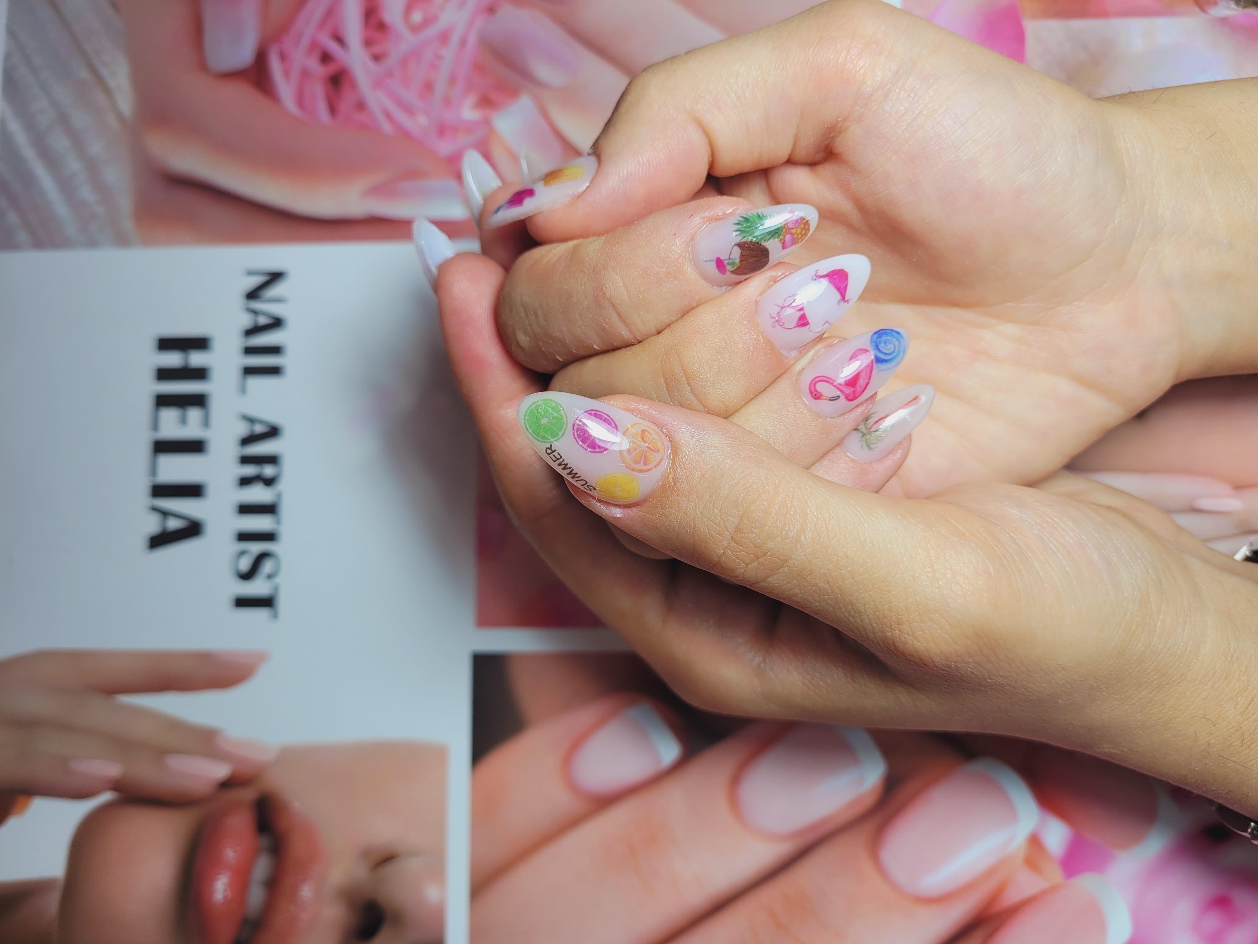 مرکز ناخن هلیا