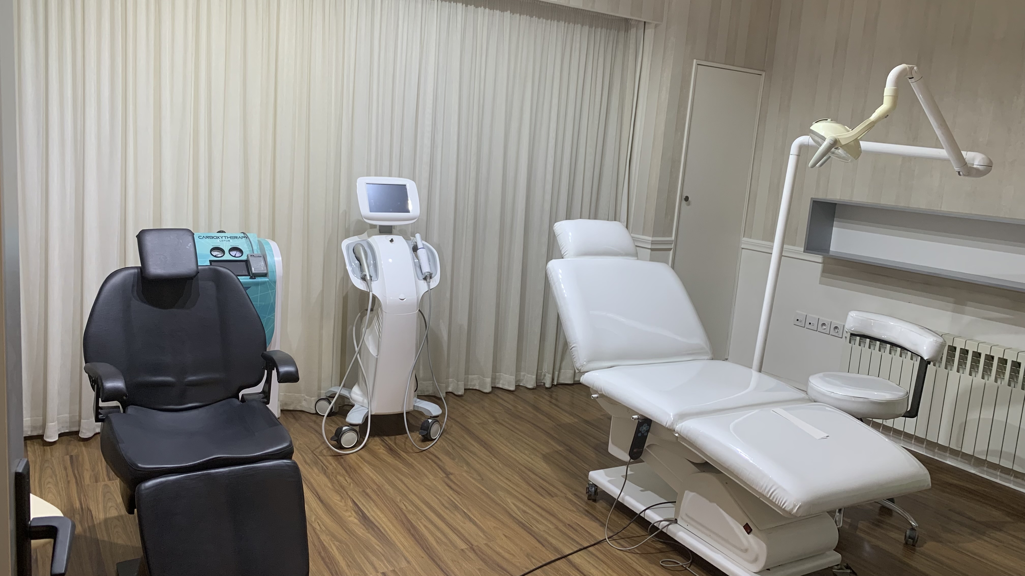 کلینیک زیبایی پوست مو جراحی مدنا