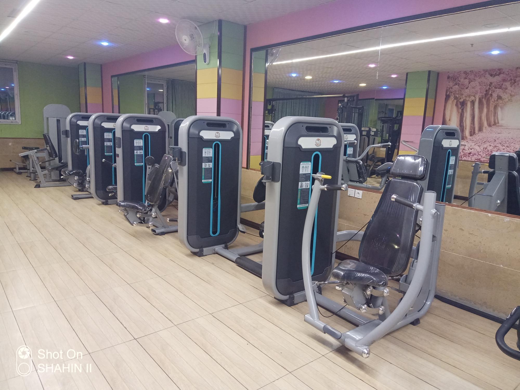 باشگاه بدنسازی رادمردان