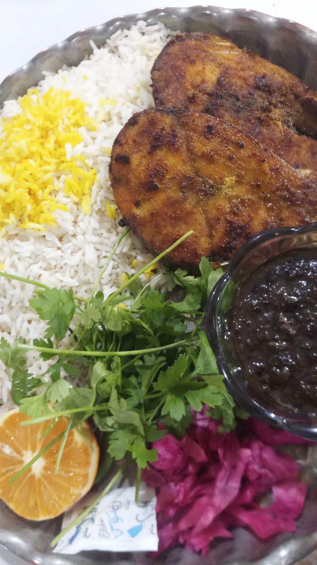 رستوران هفت خان جهرم