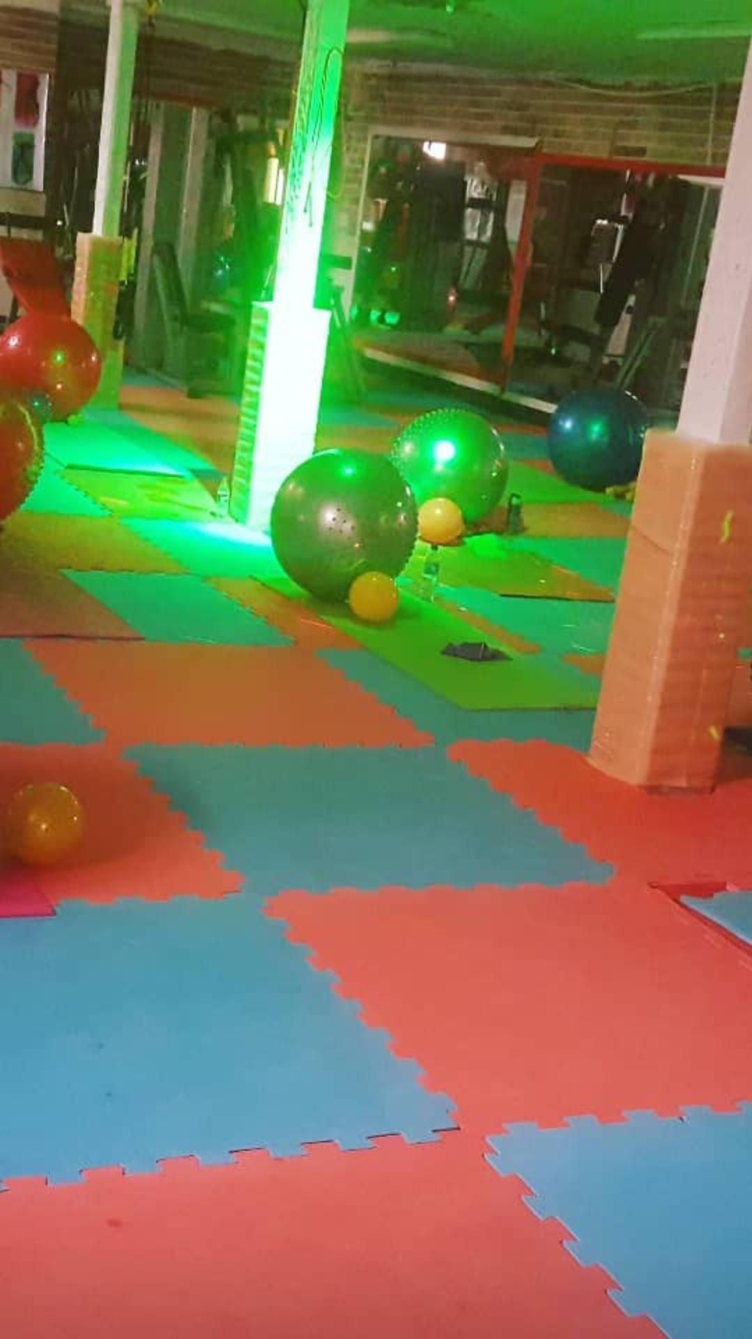 باشگاه بانوان اکسیر