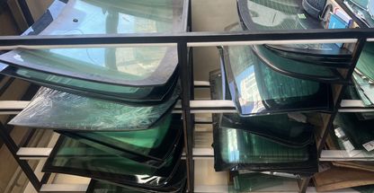 شیشه اتومبیل امیر