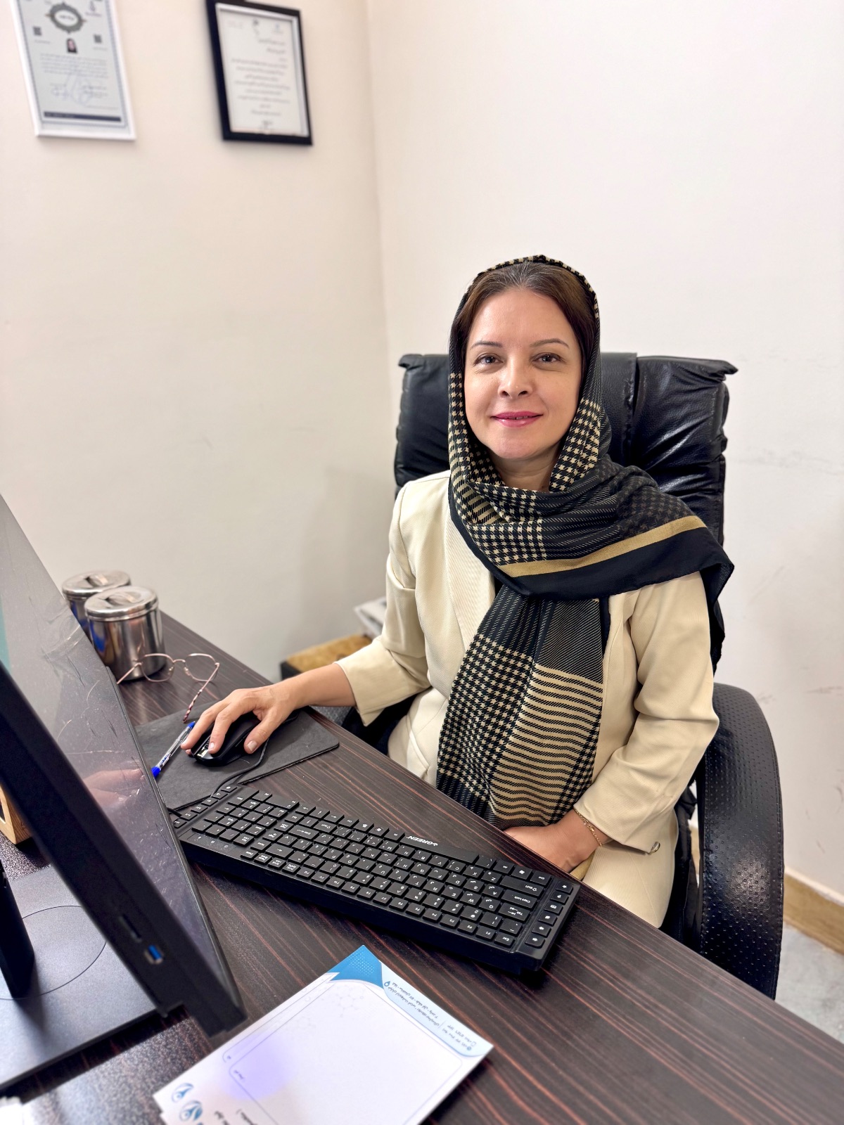 دکتر آزیتا صالحی فر