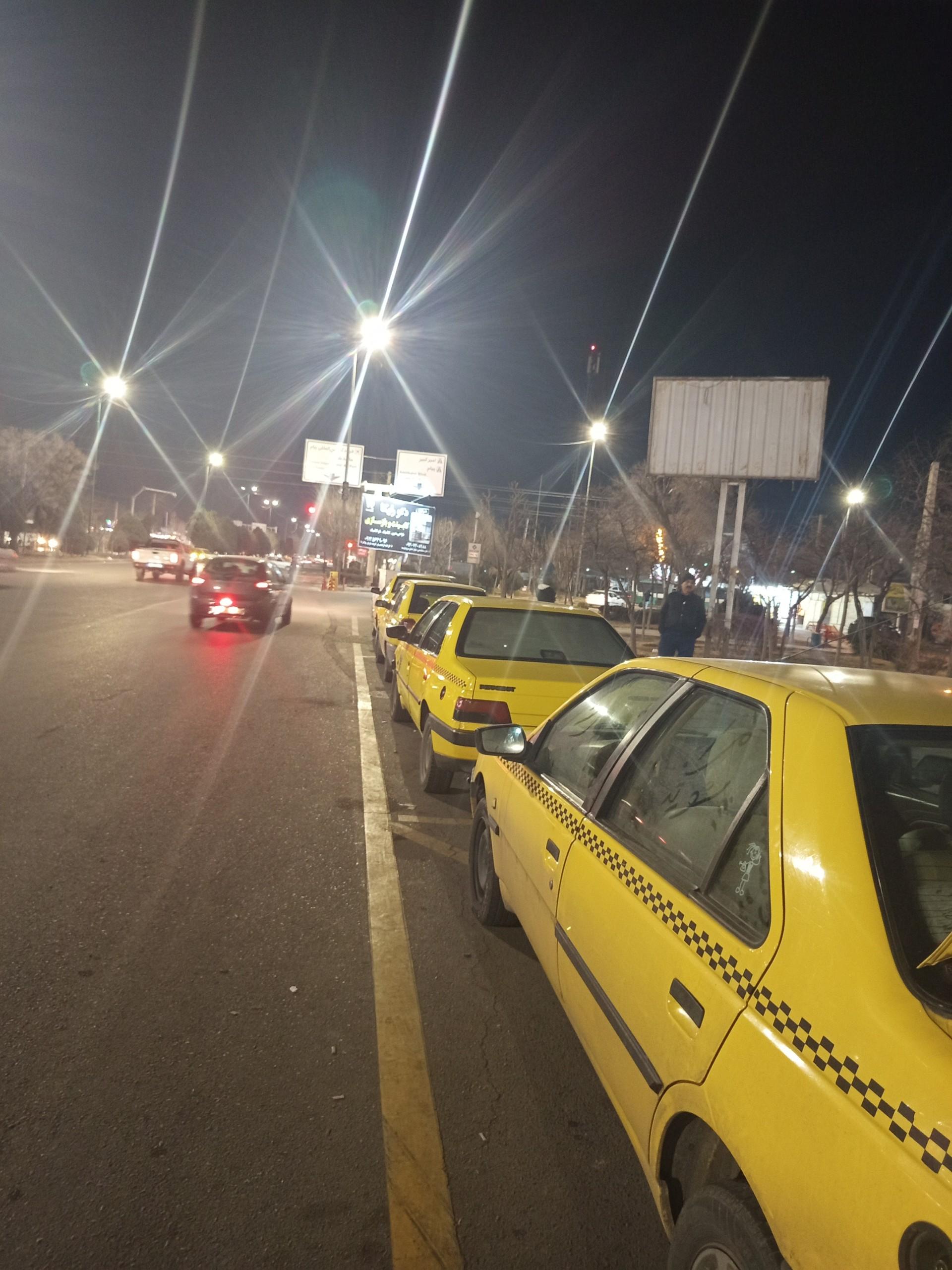 ایستگاه تاکسی ماهدشت