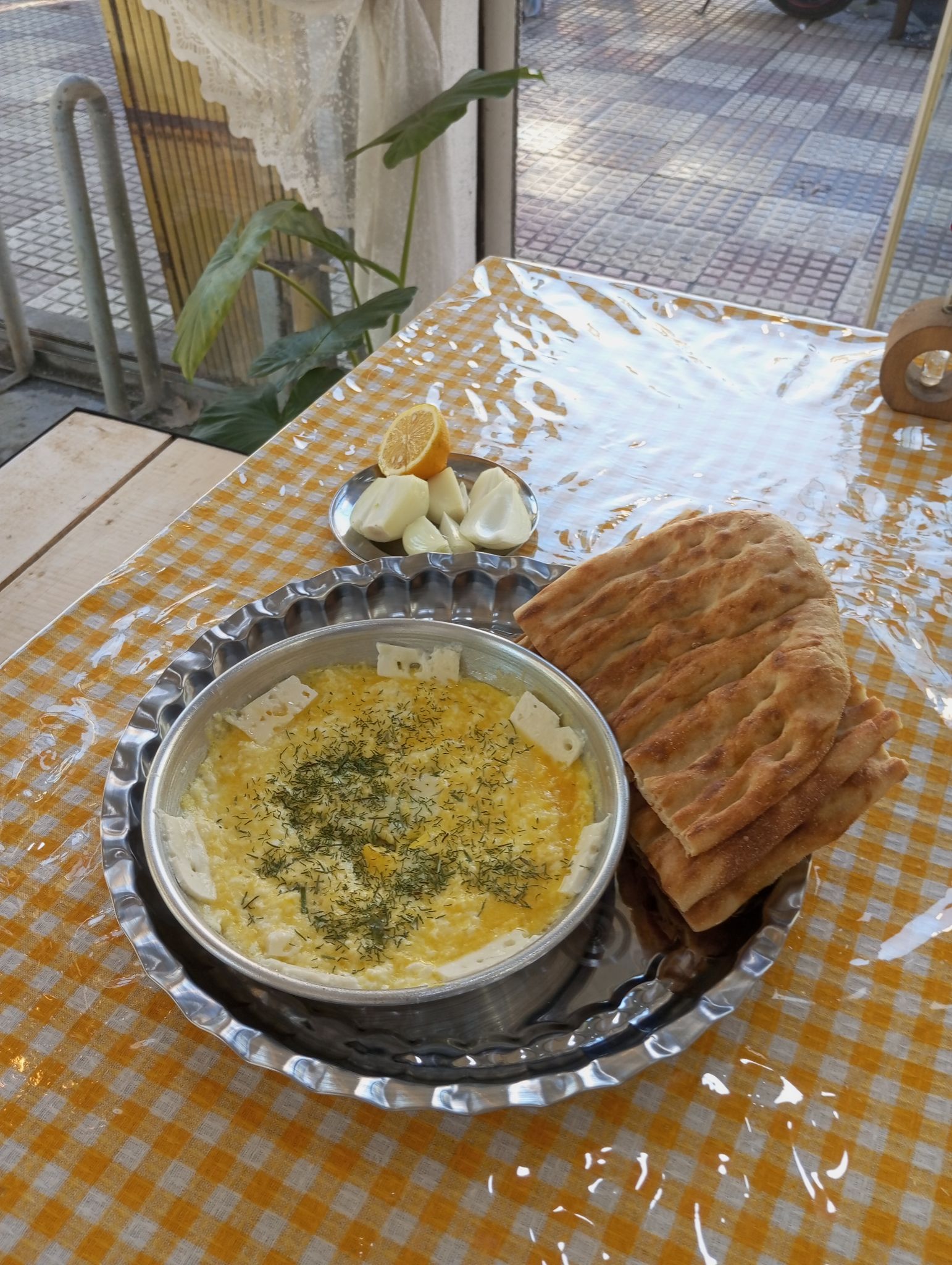 صبحانه و عصرانه خوری خورشید