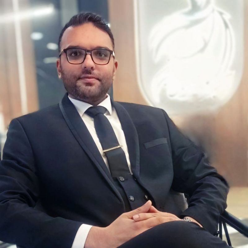 وکیل رضا حمزه پور عالیزمینی