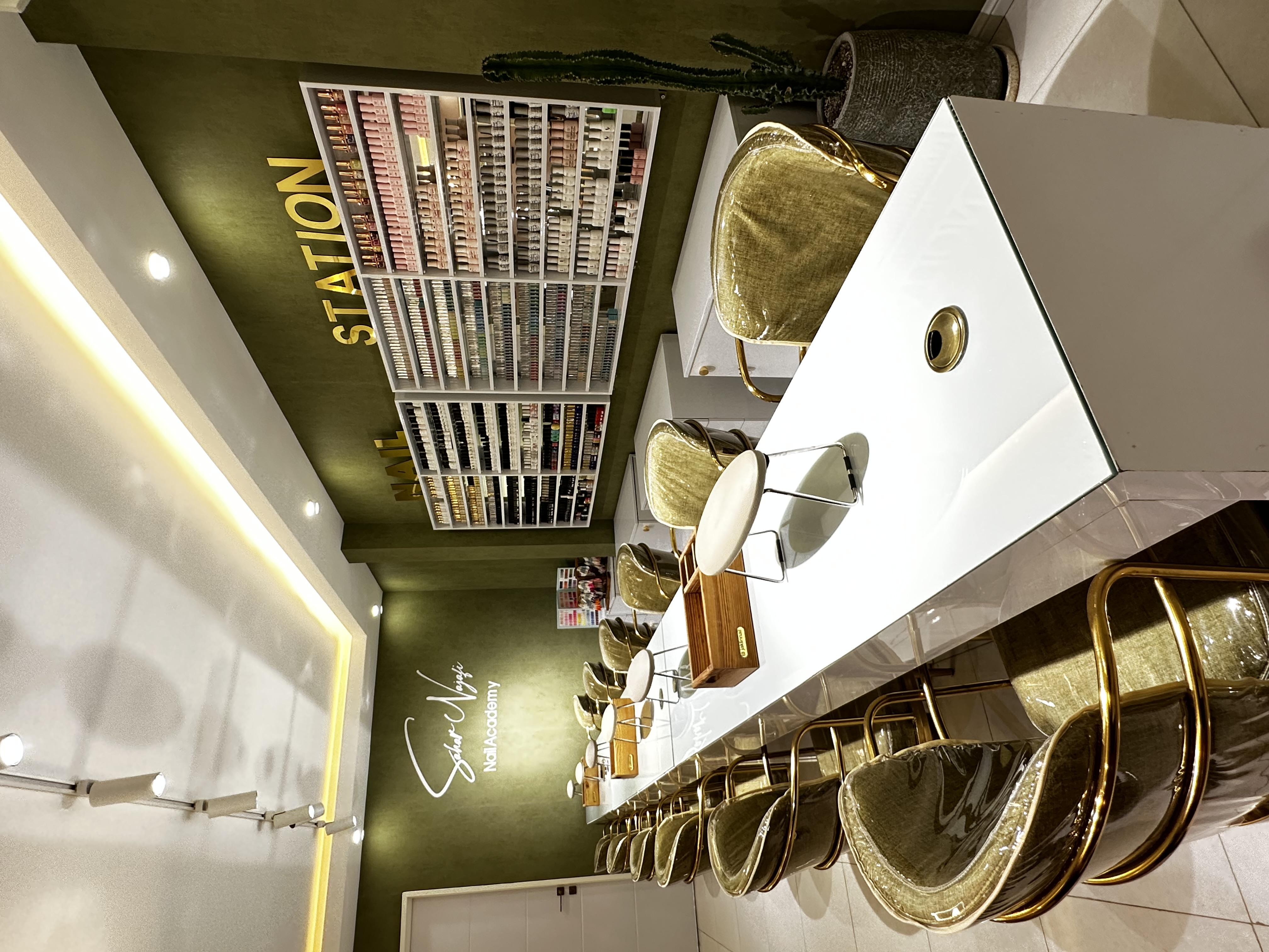 سالن تخصصی ناخن سحرنجفی در قزوین