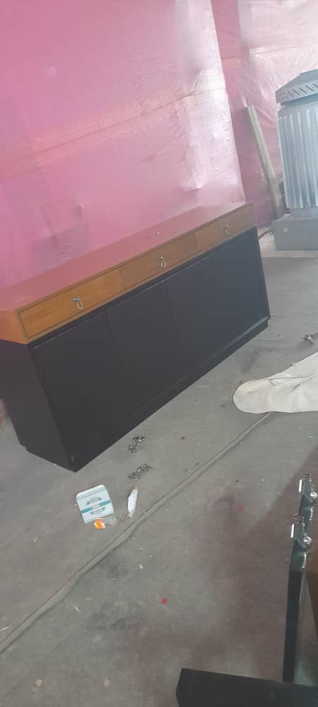 نجار سفارشی ساز سونا و کلبه پولادی