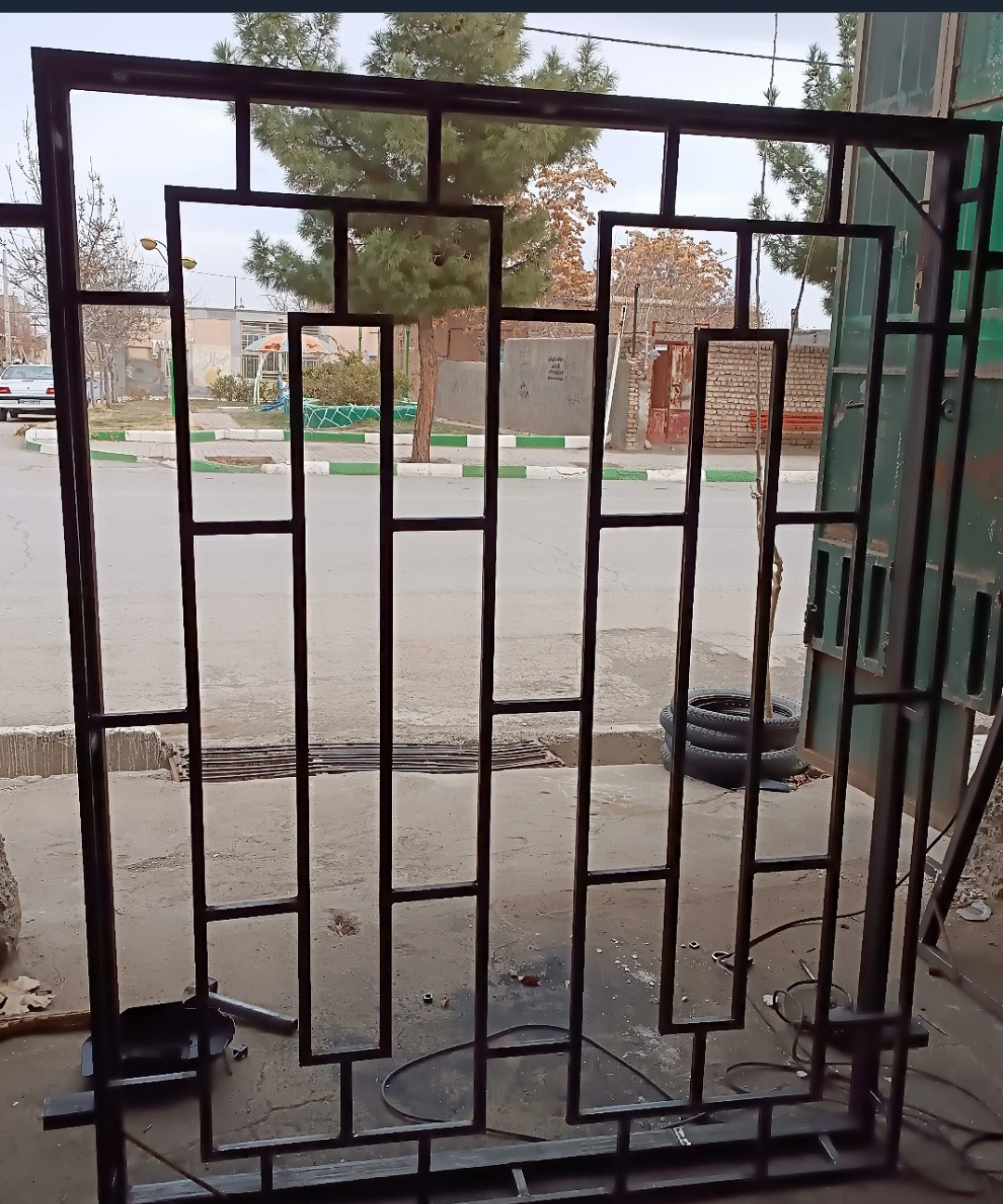 جوشکاری درب و پنجره سازی آهنی حسین