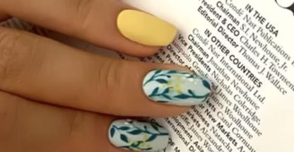 خدمات و آموزش تخصصی ناخن شیدا