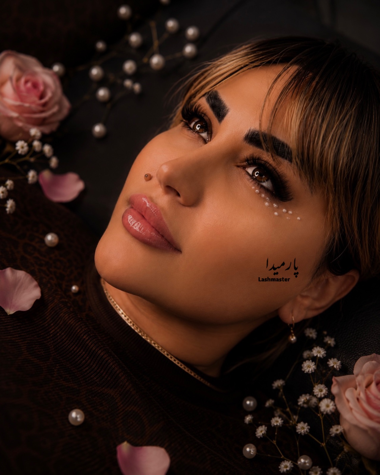 خدمات تخصصی اکستنشن مژه پارمیدا