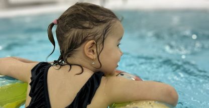 آموزش شنا پریا حسینی