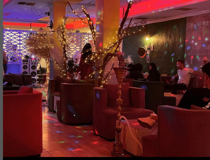 چايخانه رهروان