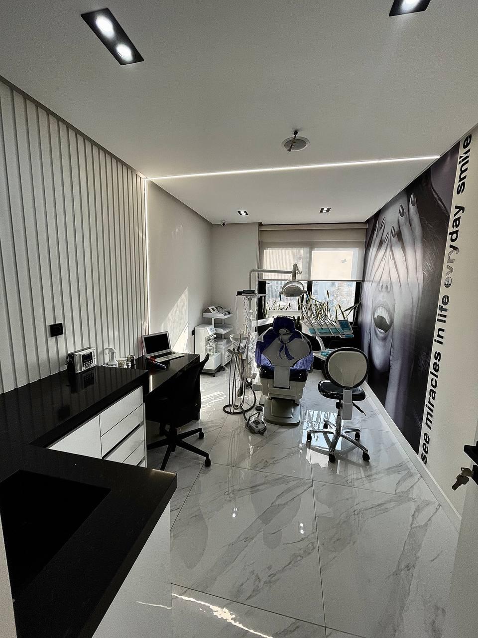 کلینیک دندانپزشکی تمام دیجیتال دکتر سارا جلالی