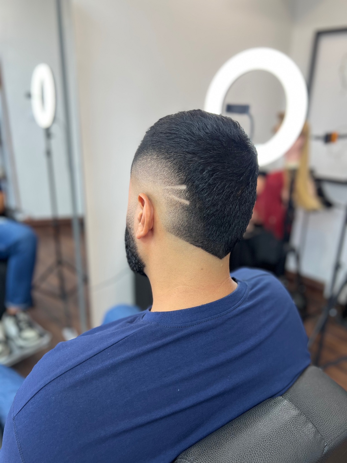 آرایشگاه مردانه احسان کرمی