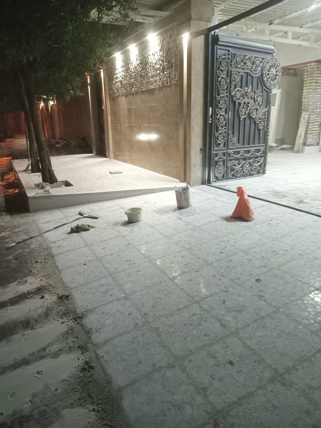 کیوان الماسی مطلق