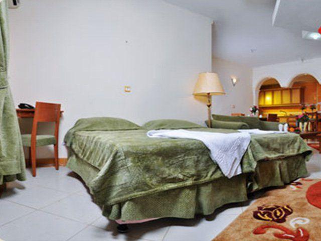 هتل مروارید صدرا