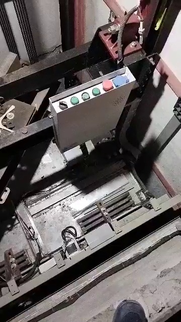 نصب و سرویس و نگهداری آسانسور ارگ