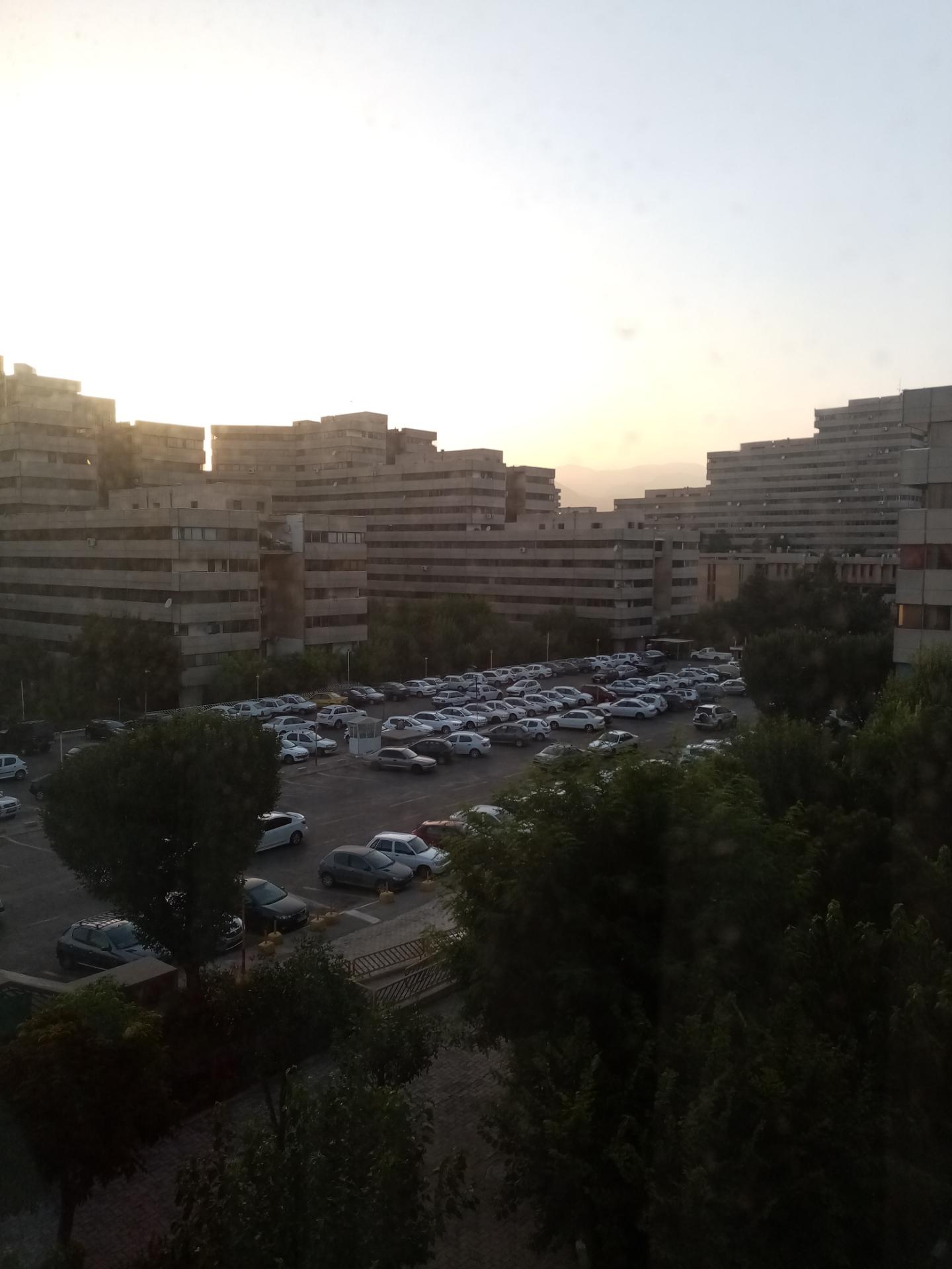 بلوک E2